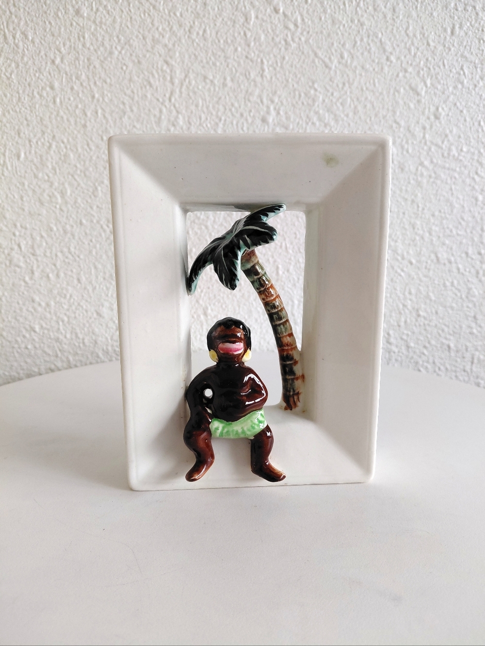 Rare MC Ucagco Handpainted Porcelain Memorabilia Americana Tooth Brushes Holder